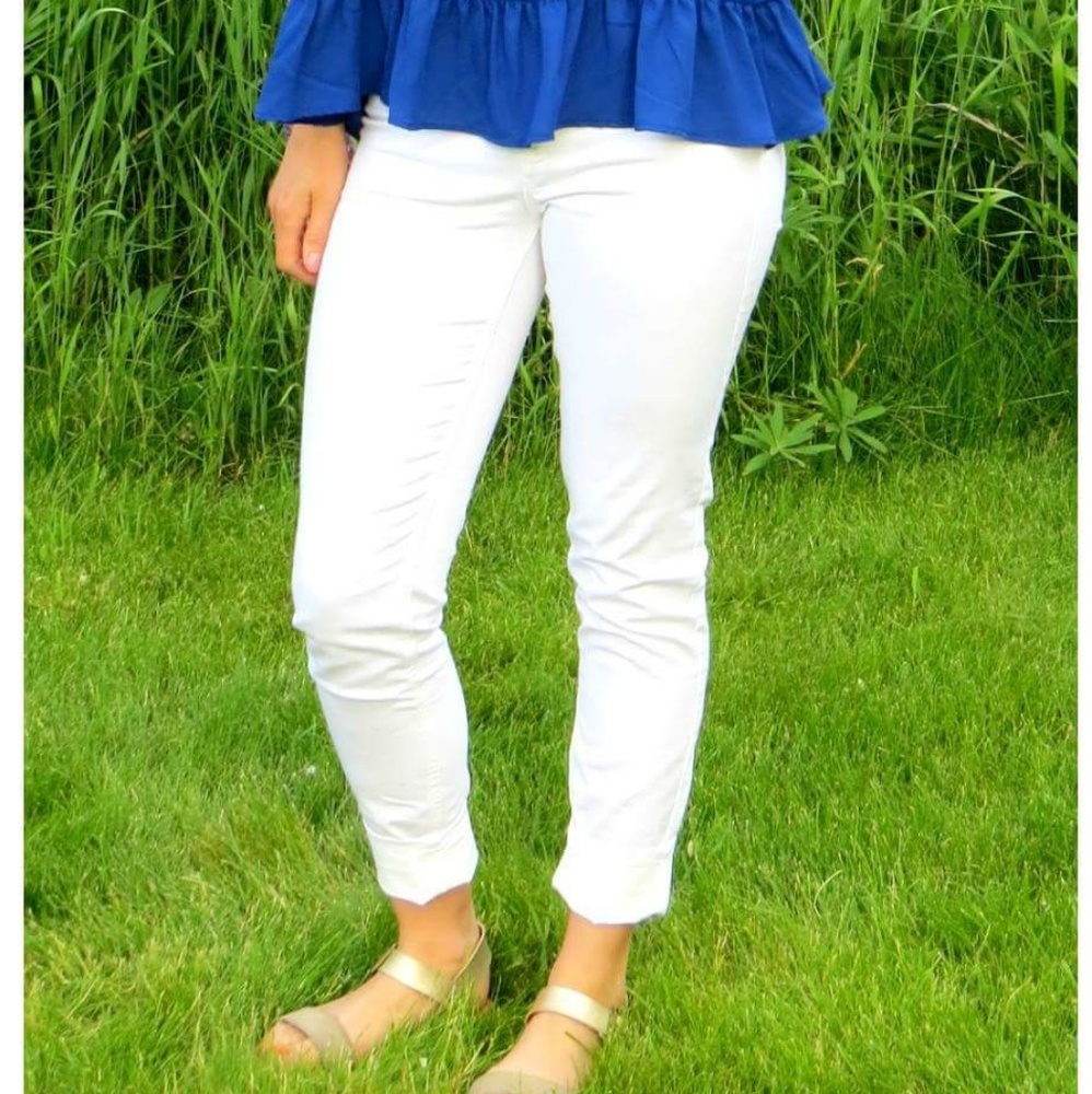 Cute & comfy white skinny jeans